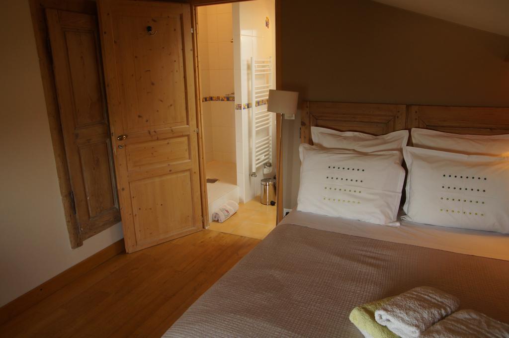 Le Grand Noe Bed & Breakfast Roisey ภายนอก รูปภาพ