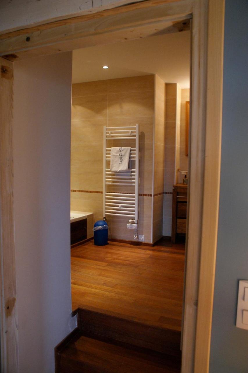 Le Grand Noe Bed & Breakfast Roisey ภายนอก รูปภาพ